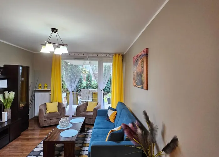 Quiet Koscielna Apartment